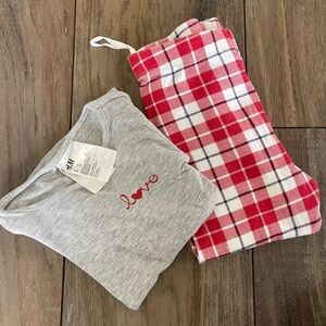 H&M Gray Top with Red Plaid pants, Girls Pajama set for Christmas size 2T
